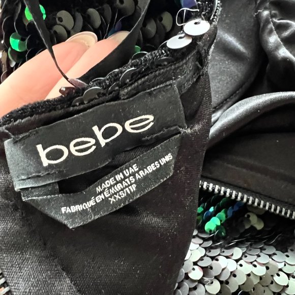 Stunning Mermaid Dress with Reversible Sequins - Picture 4 of 5